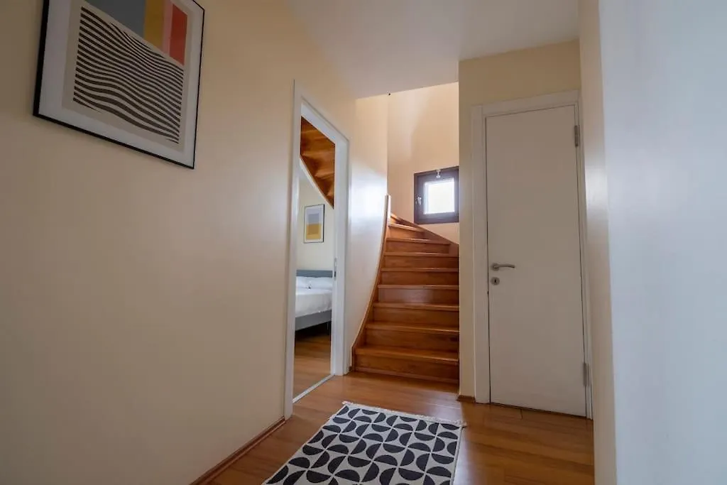 Duplex With Stunning Sea View, 3Br, 2Ba Apartment Istanbul