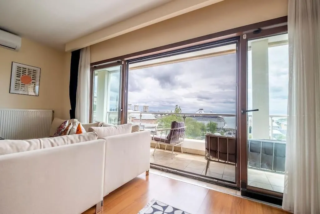 Duplex With Stunning Sea View, 3Br, 2Ba Apartment Istanbul